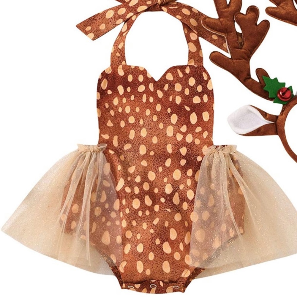 Baby 3-6 months deer costume.